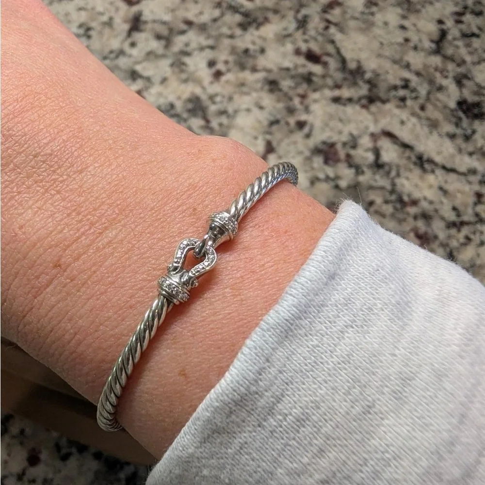Authentic David Yurman Buckle Cable Bracelet with Diamonds 3mm Medium - Picture 5 of 9